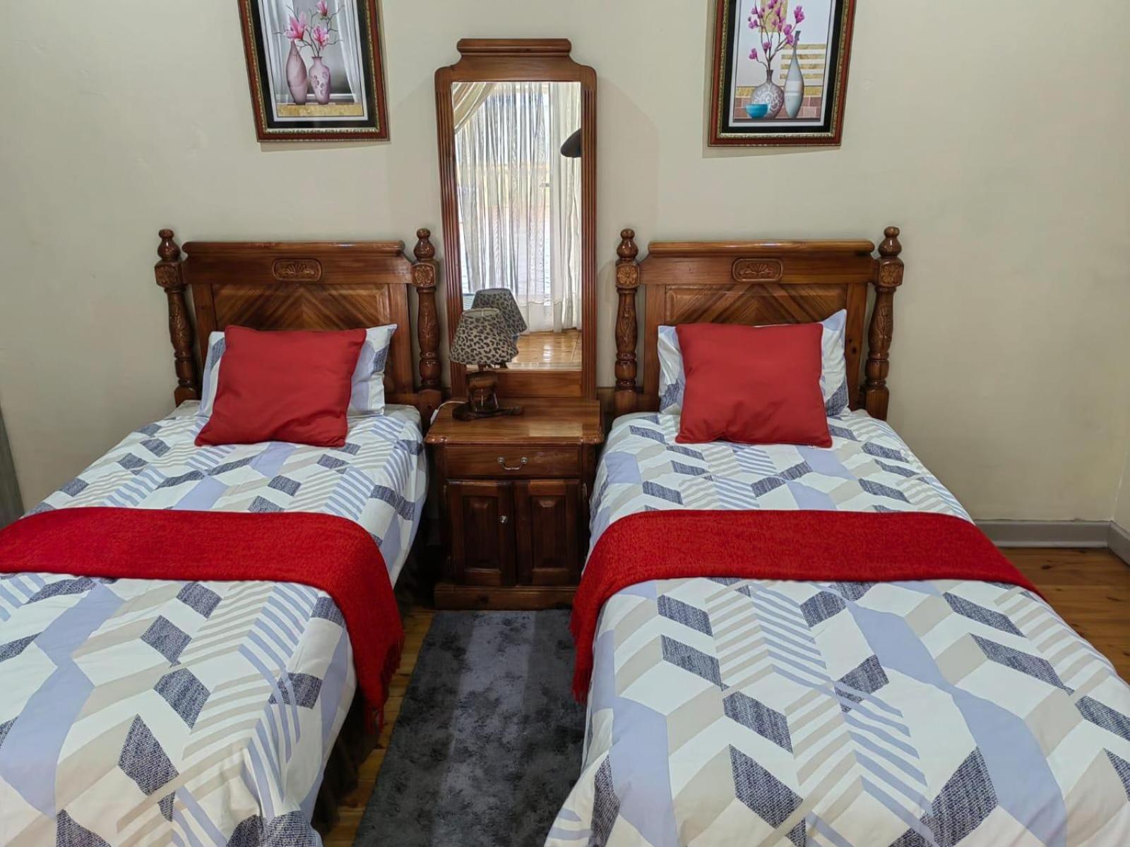 Sibahlenomhlambi Guesthouse สปริงส์ ภายนอก รูปภาพ