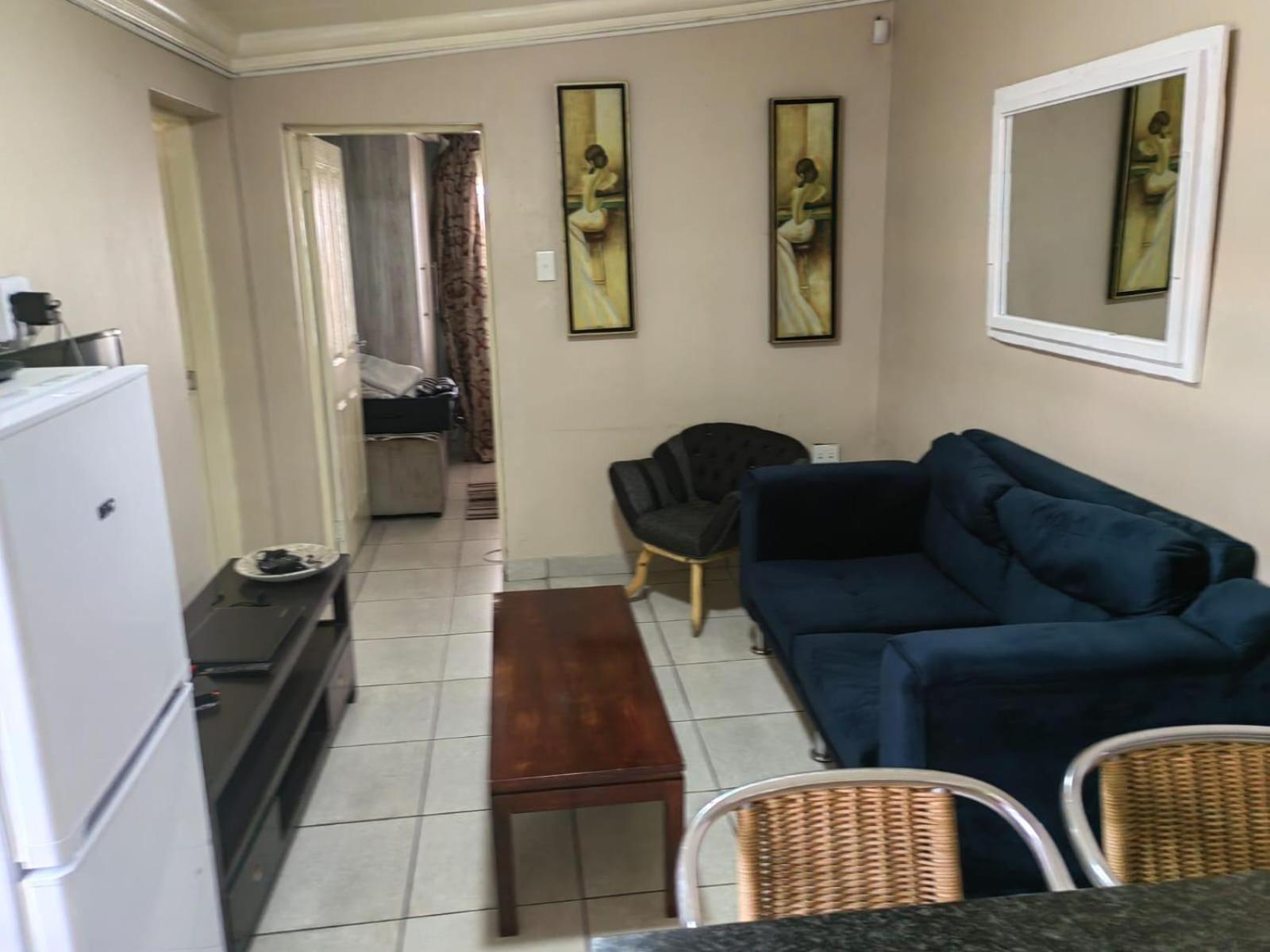 Sibahlenomhlambi Guesthouse สปริงส์ ภายนอก รูปภาพ