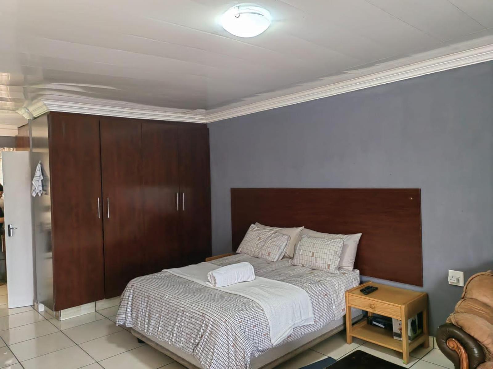 Sibahlenomhlambi Guesthouse สปริงส์ ห้อง รูปภาพ