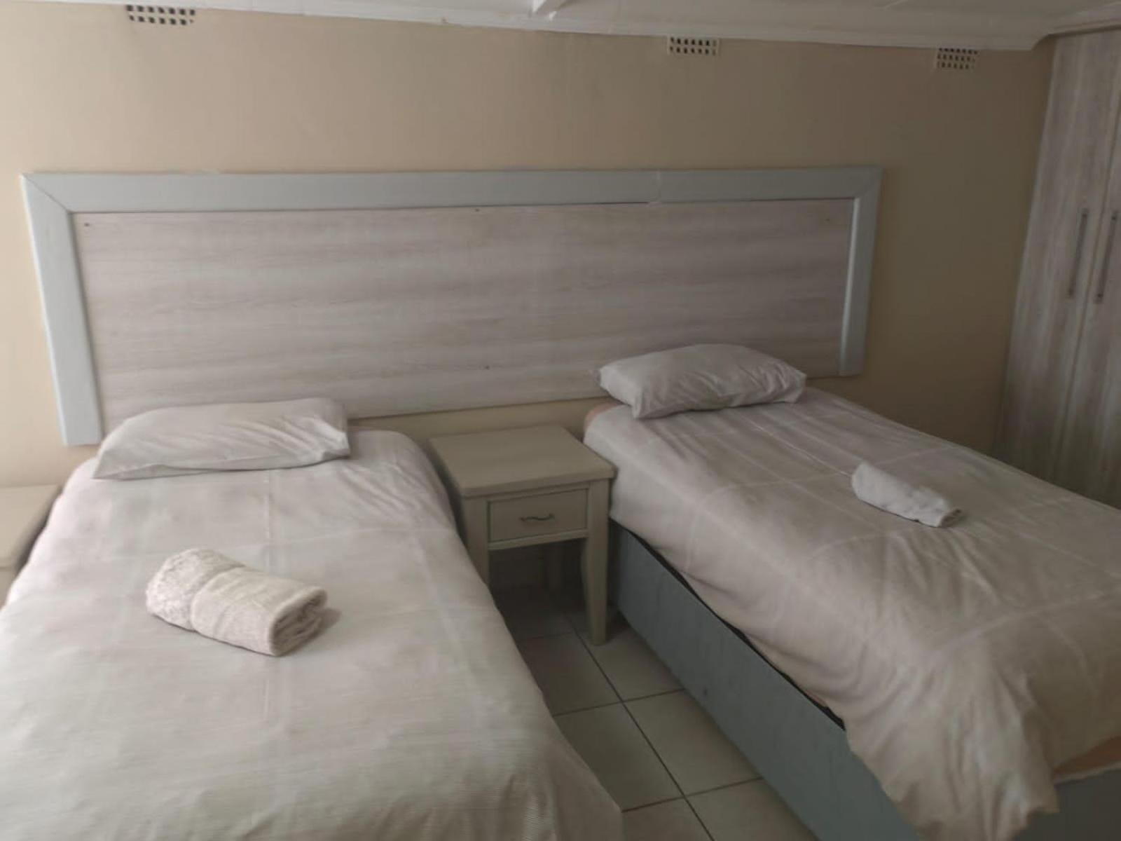 Sibahlenomhlambi Guesthouse สปริงส์ ห้อง รูปภาพ